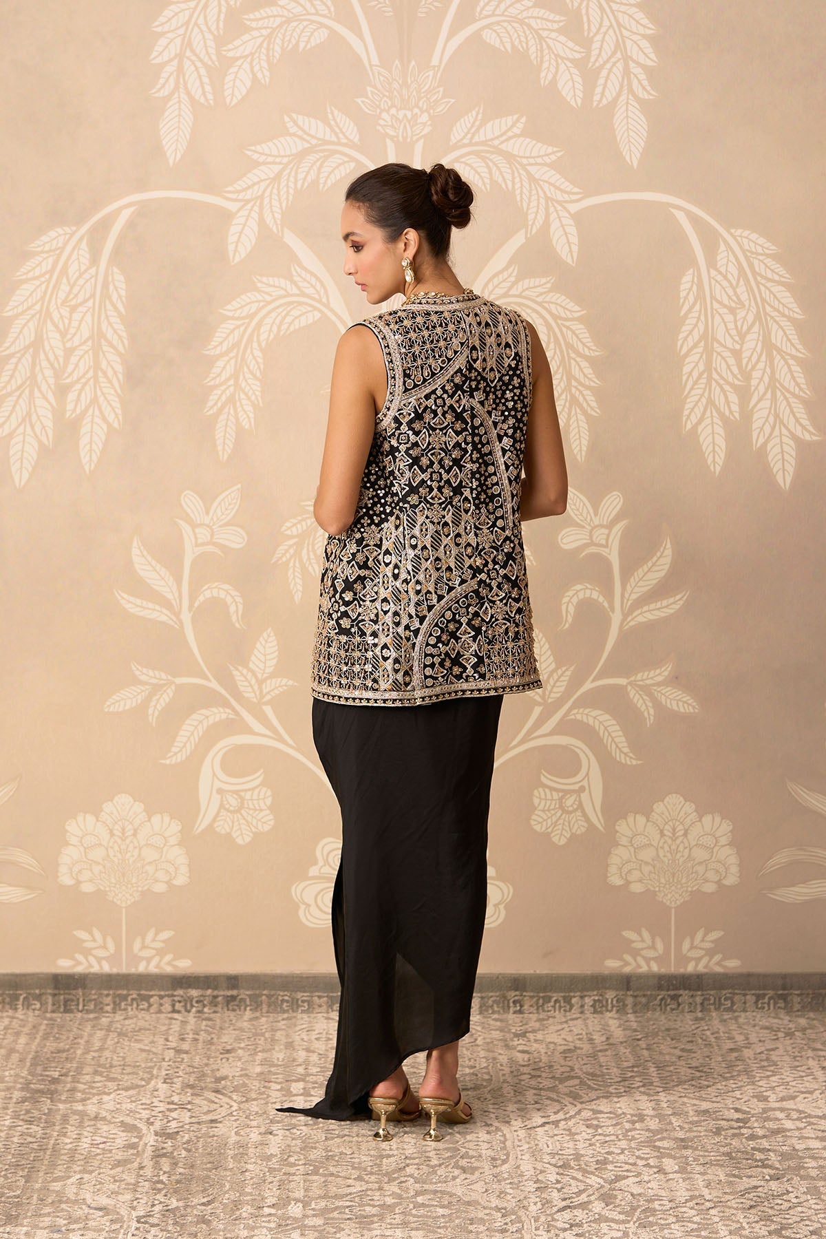 Aaina Jacket Skirt Set