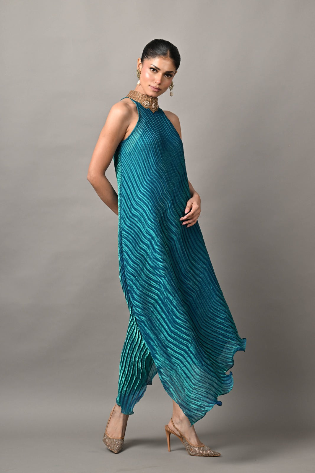 Turquoise box pleated drape dress with collar and motif detail