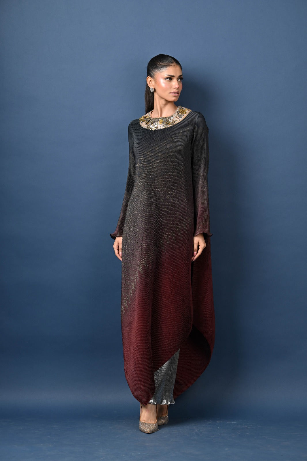 Dark blue into merlot printed pleated drape kaftan with medallion embroidery with sleeves