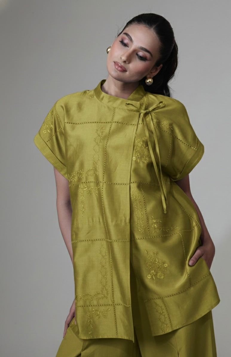 https://cdn.shopify.com/s/files/1/0585/9495/1341/files/Yukigreencloseup_jpg.jpg?v=1773034491