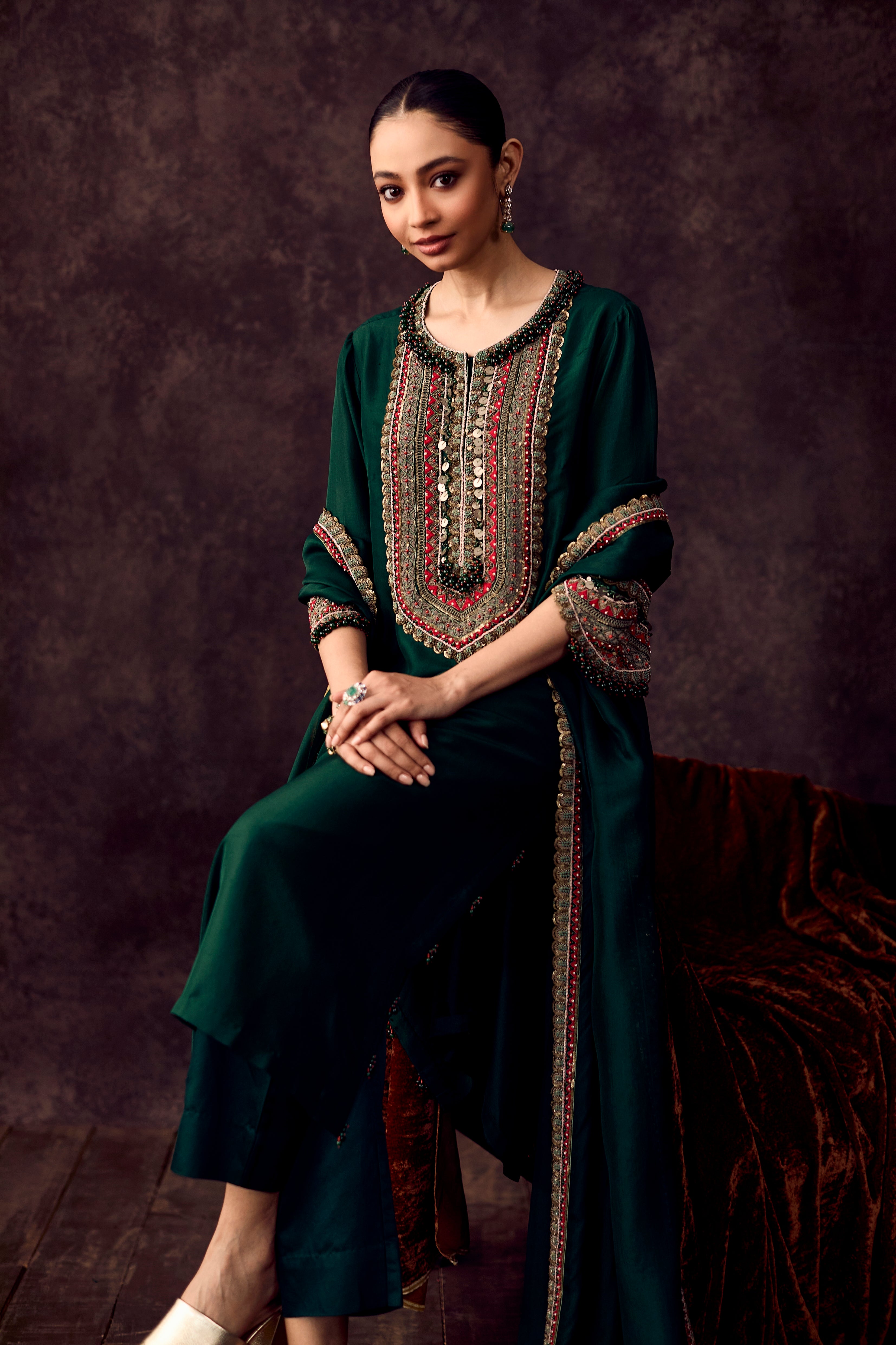 AV DORI THREAD SUIT