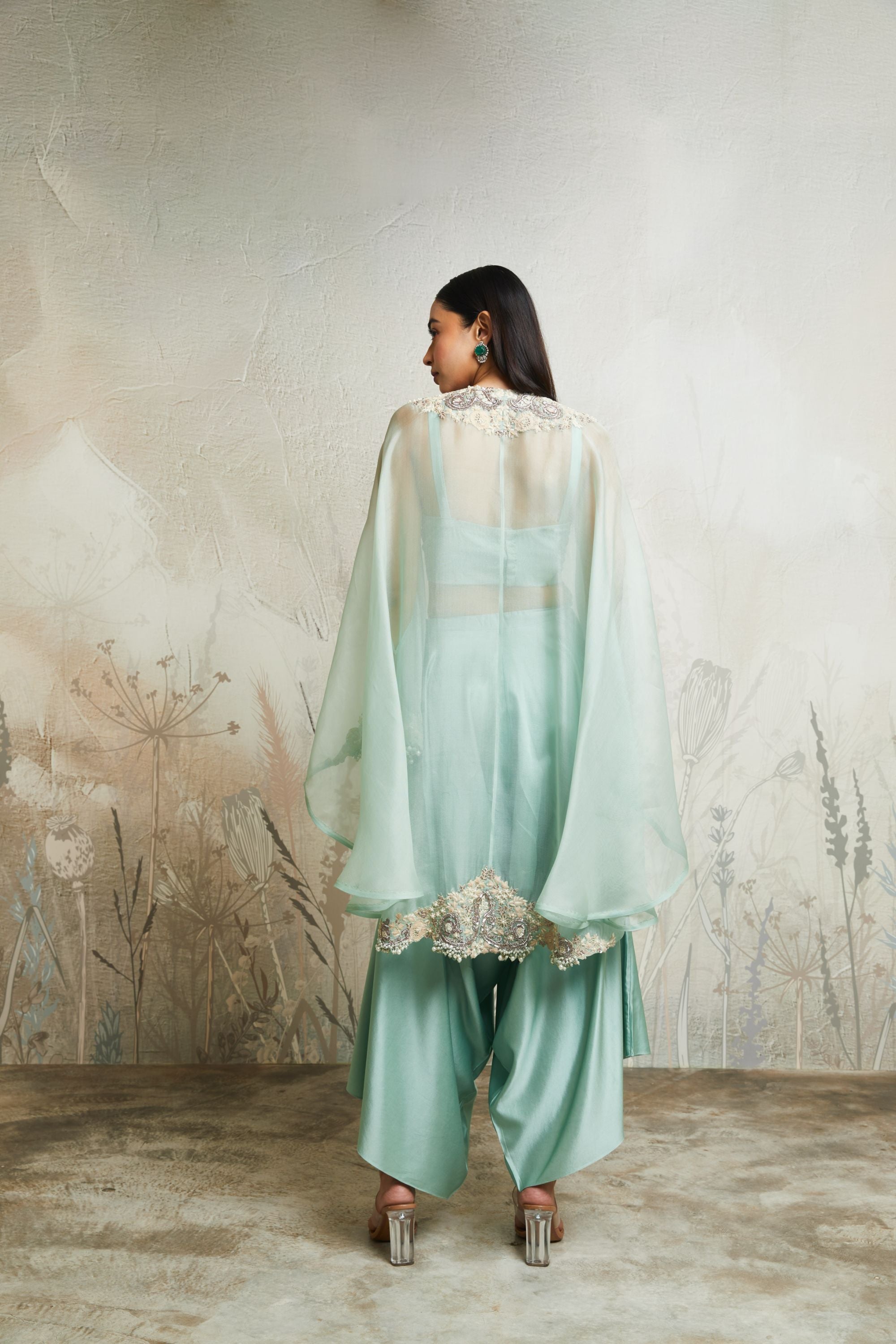 UP RESHAM MAAL UMBRELLA KAFTAAN