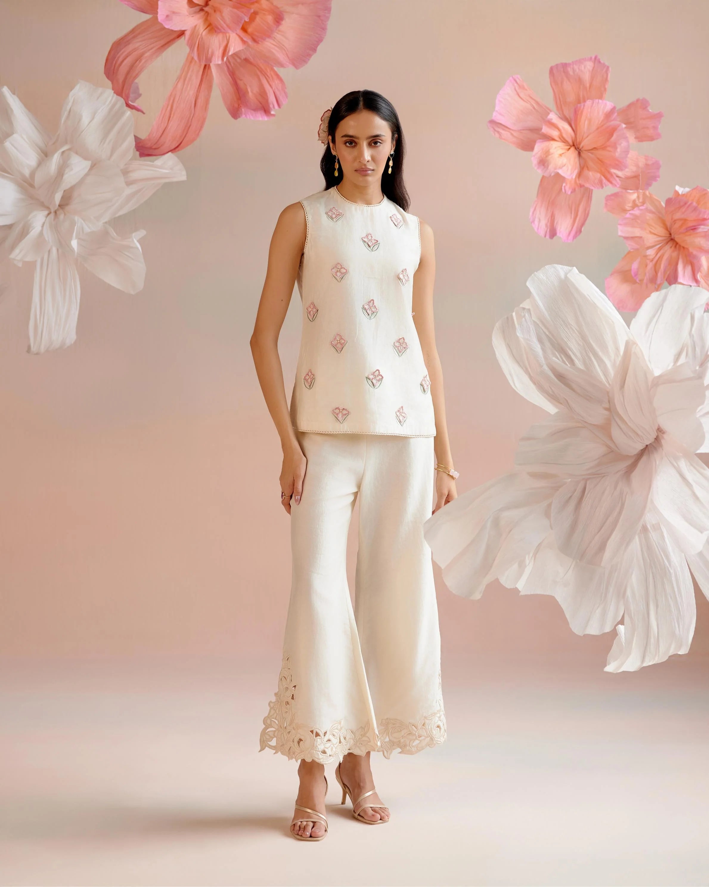 Ivory 3d Floral Applique Tunic