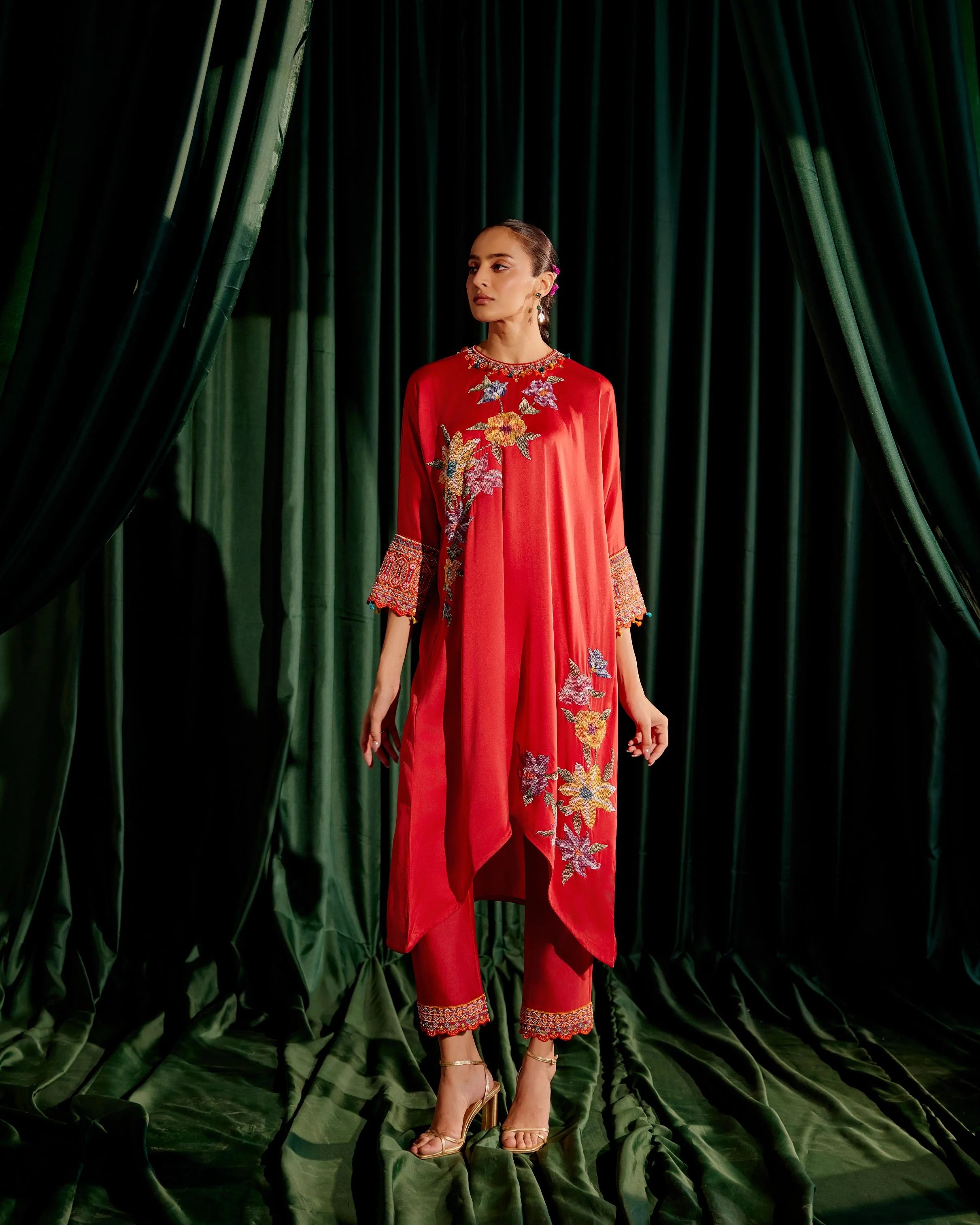 Red Floral Beadwork Kimono Kurta With Narrow Pants
