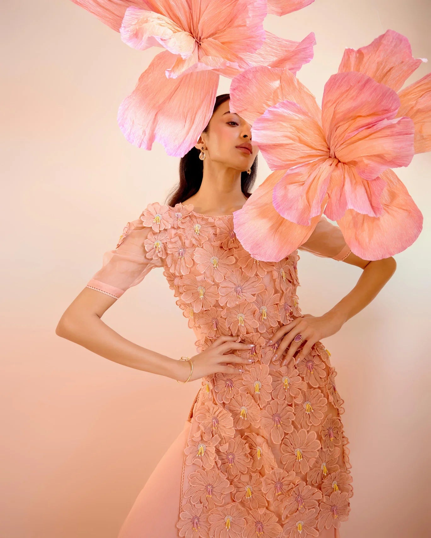 Peach Daisy 3d Applique Short Kurta With Flared Sharara Pants