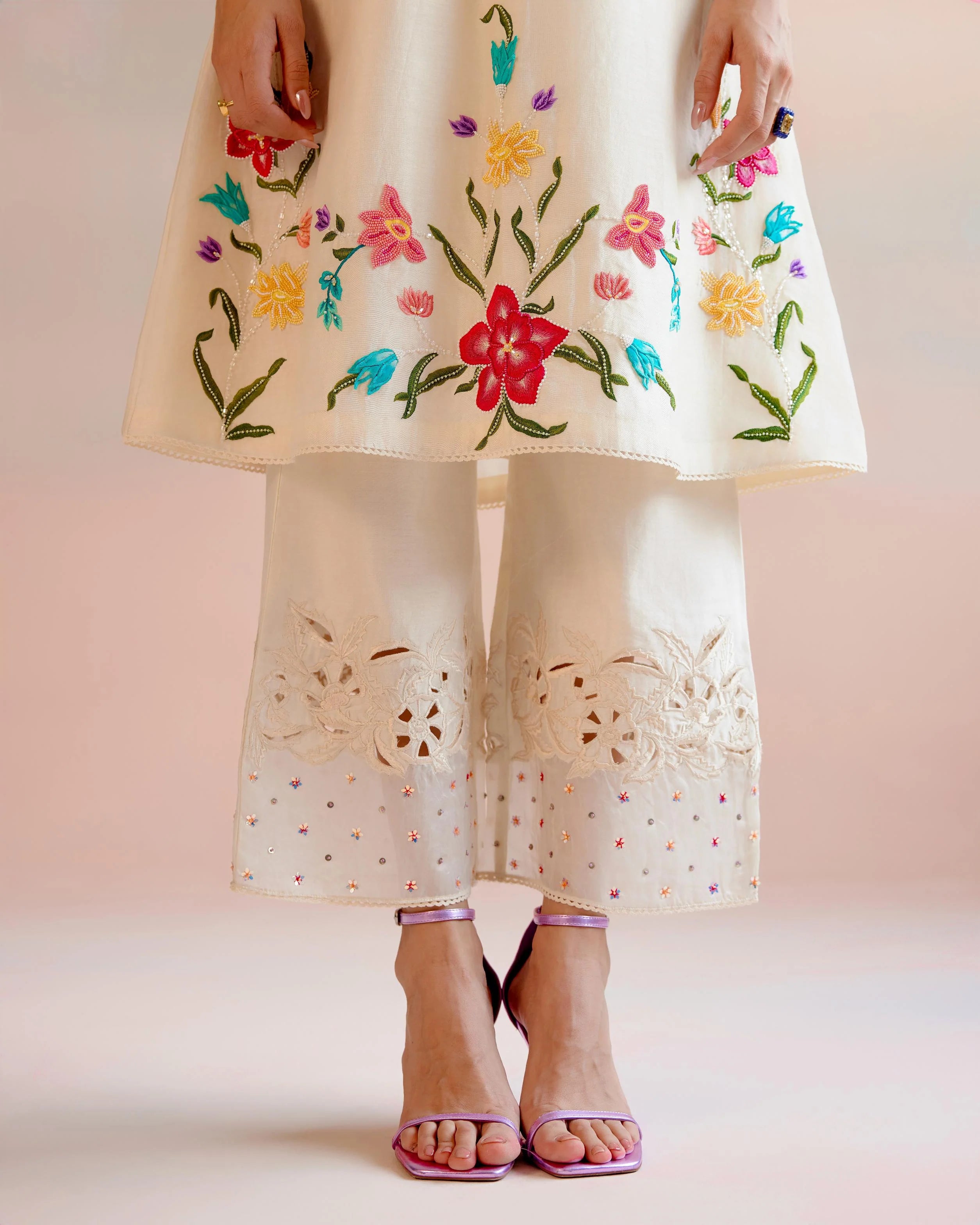 Ivory Floral Embroidered Yoke Detail Kurta With Organza Detail Pants