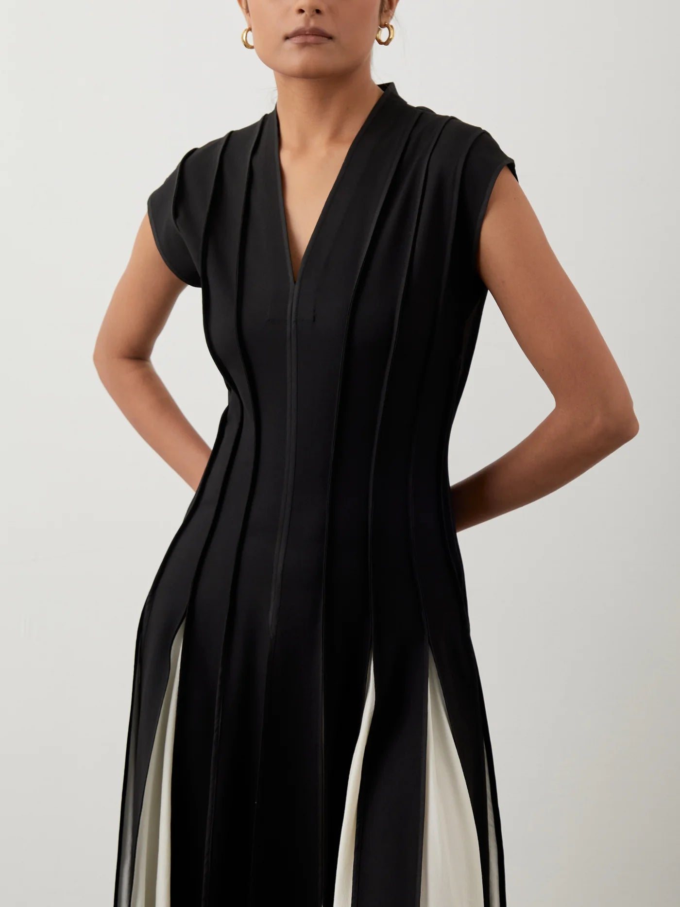 Godet contrast dress