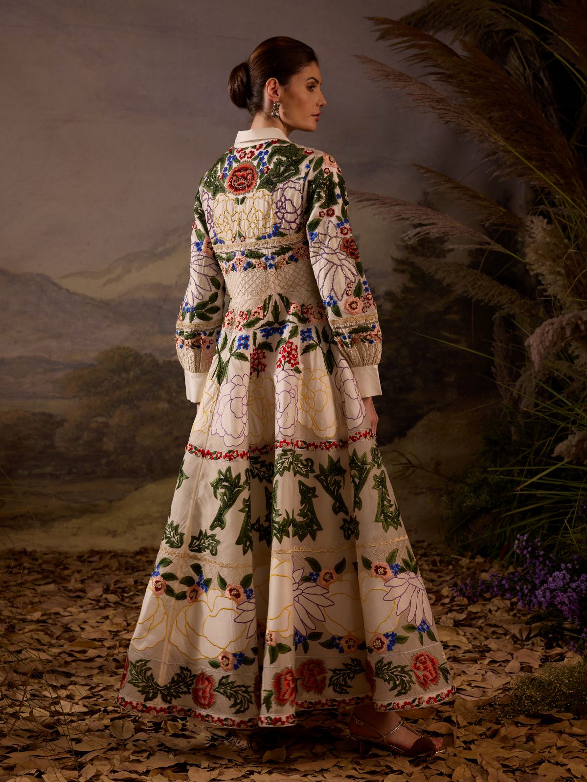 https://cdn.shopify.com/s/files/1/0088/3441/6706/files/floral-tapestry-gown-7049443.jpg?v=1752388608