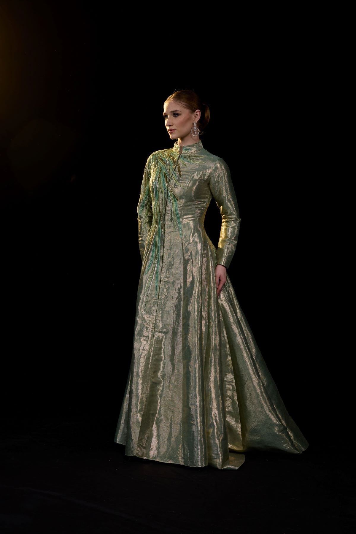 https://cdn.shopify.com/s/files/1/0088/3441/6706/files/metallic-olive-structured-gown-7668863.jpg?v=1752388533