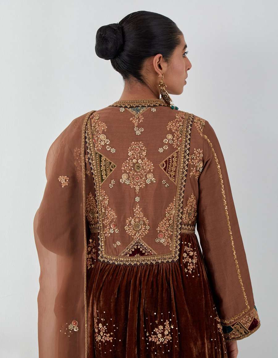 Tuscany Velvet Sq Yoke Neckline Kv Angrakha