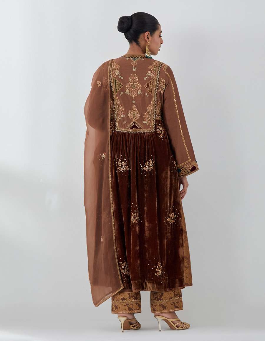 Tuscany Velvet Sq Yoke Neckline Kv Angrakha