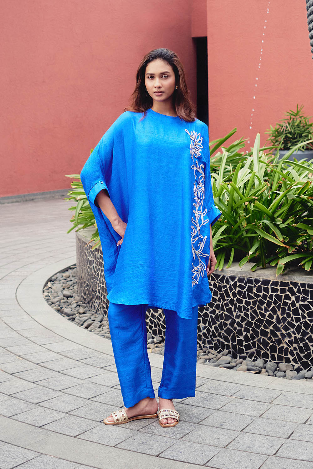 Neela Set – Deval The Multi Designer Store