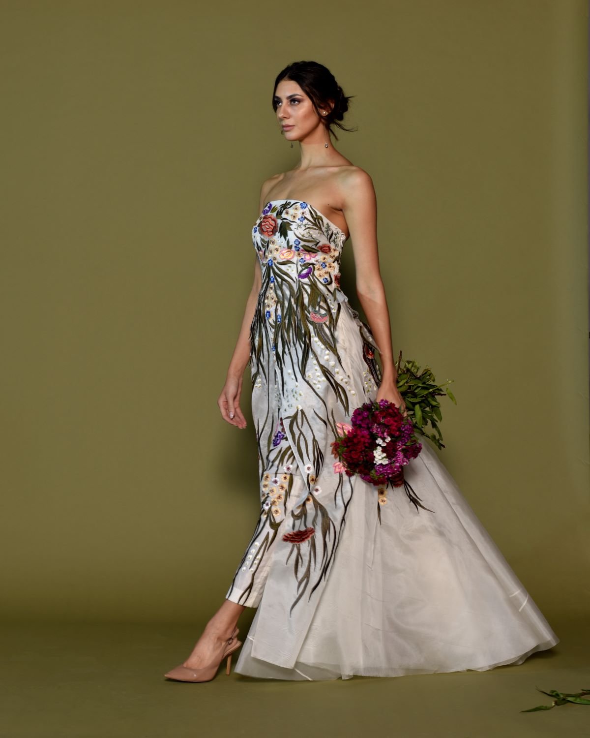 https://cdn.shopify.com/s/files/1/0088/3441/6706/files/strapless-embroidered-gown-with-overlap-pants-7550247.jpg?v=1752388607