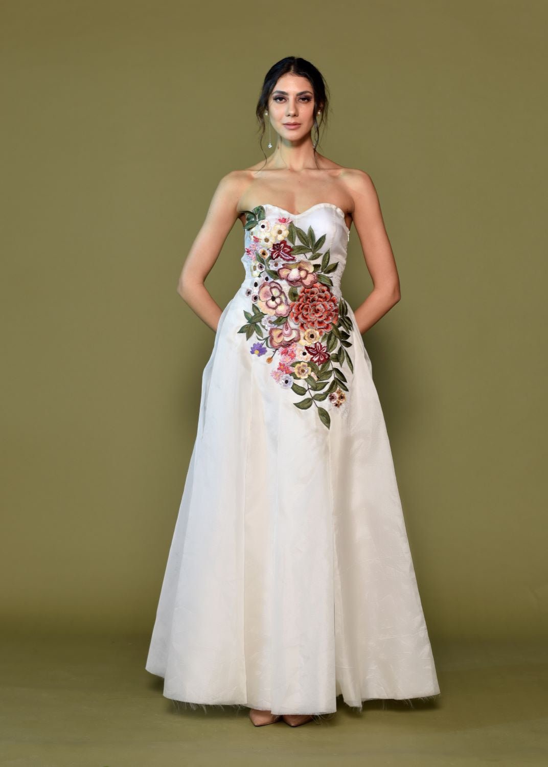 https://cdn.shopify.com/s/files/1/0088/3441/6706/files/strapless-ivory-gown-with-side-floral-embroidery-4824854.jpg?v=1752388606