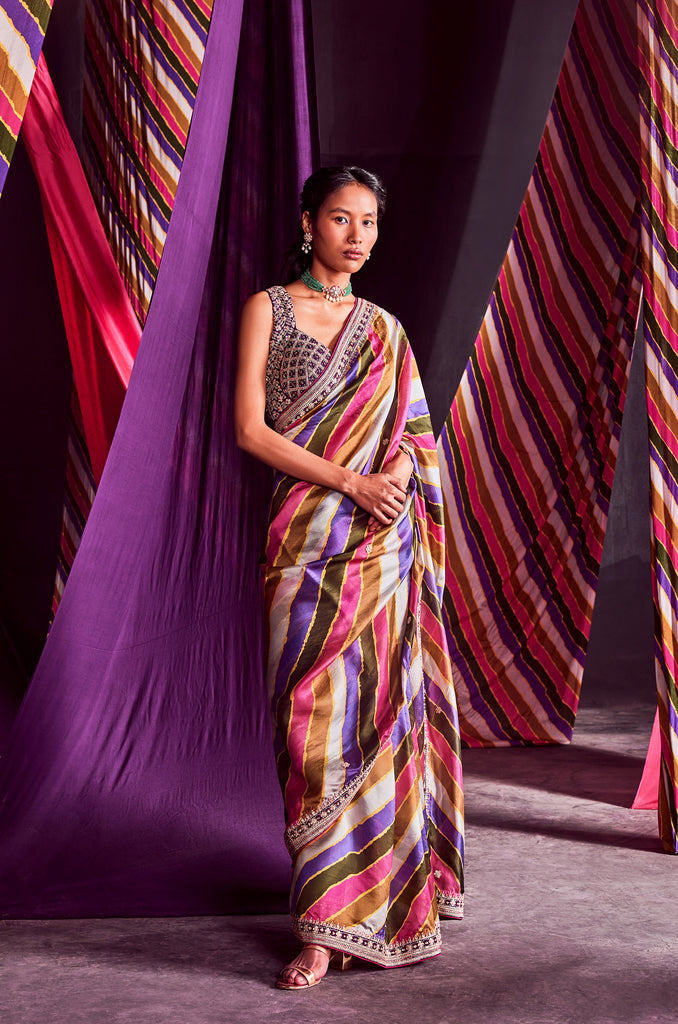 Stripes Printed Saree Paired With Blouse