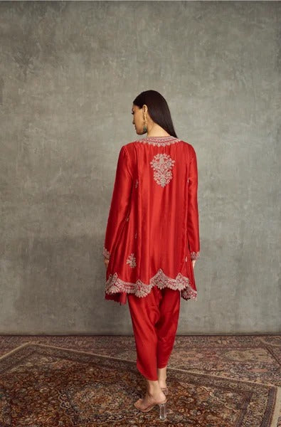 Cheniya Silk Embroidered Kurta And Dhoti Pant Set